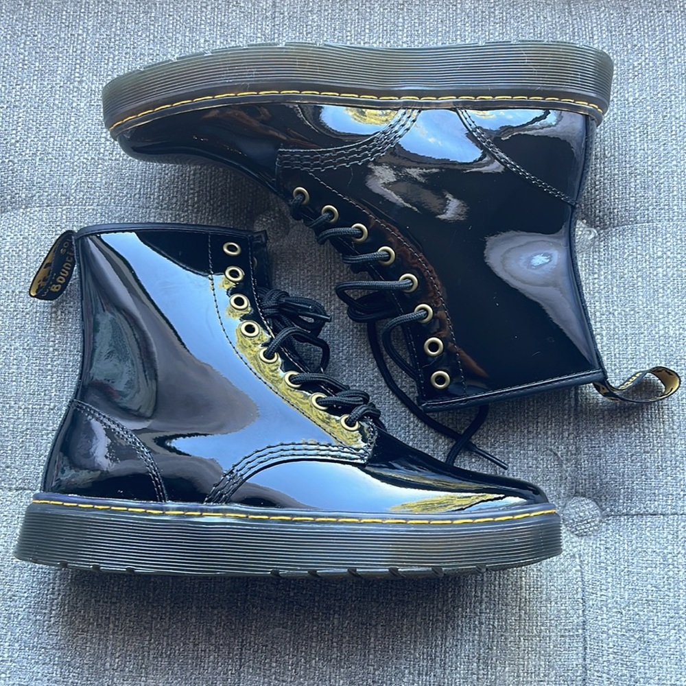Women’s Dr. Martens 1460 Boot